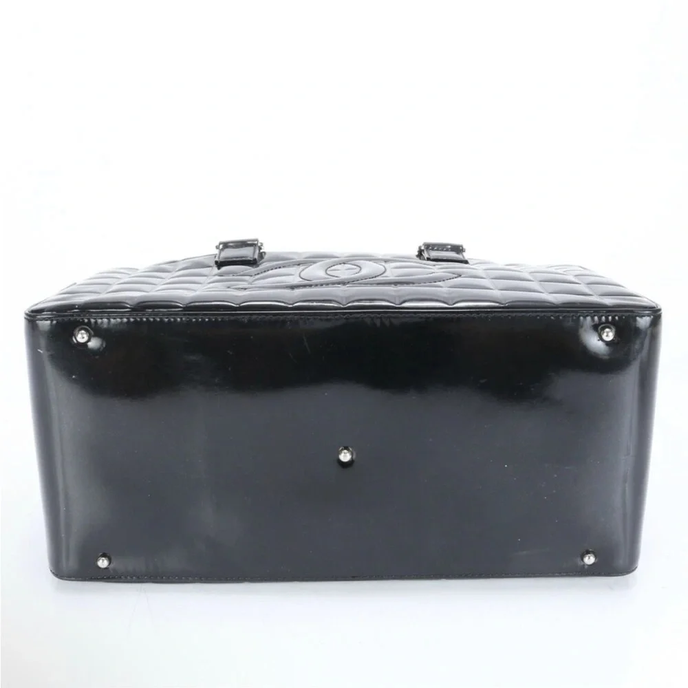 Chanel Patent Chocolate Bar Bag - Picture 9 of 13